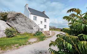 Ty Meham, A 700M De La Plage Et Meneham, Grand Terrain Calme